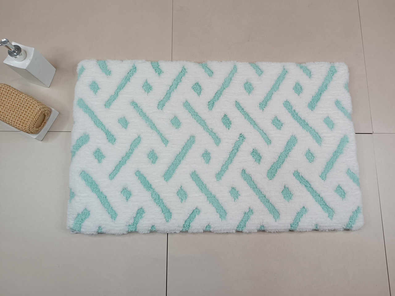 RXDJ24021-3 Tufted Memory Foam Bath Mat